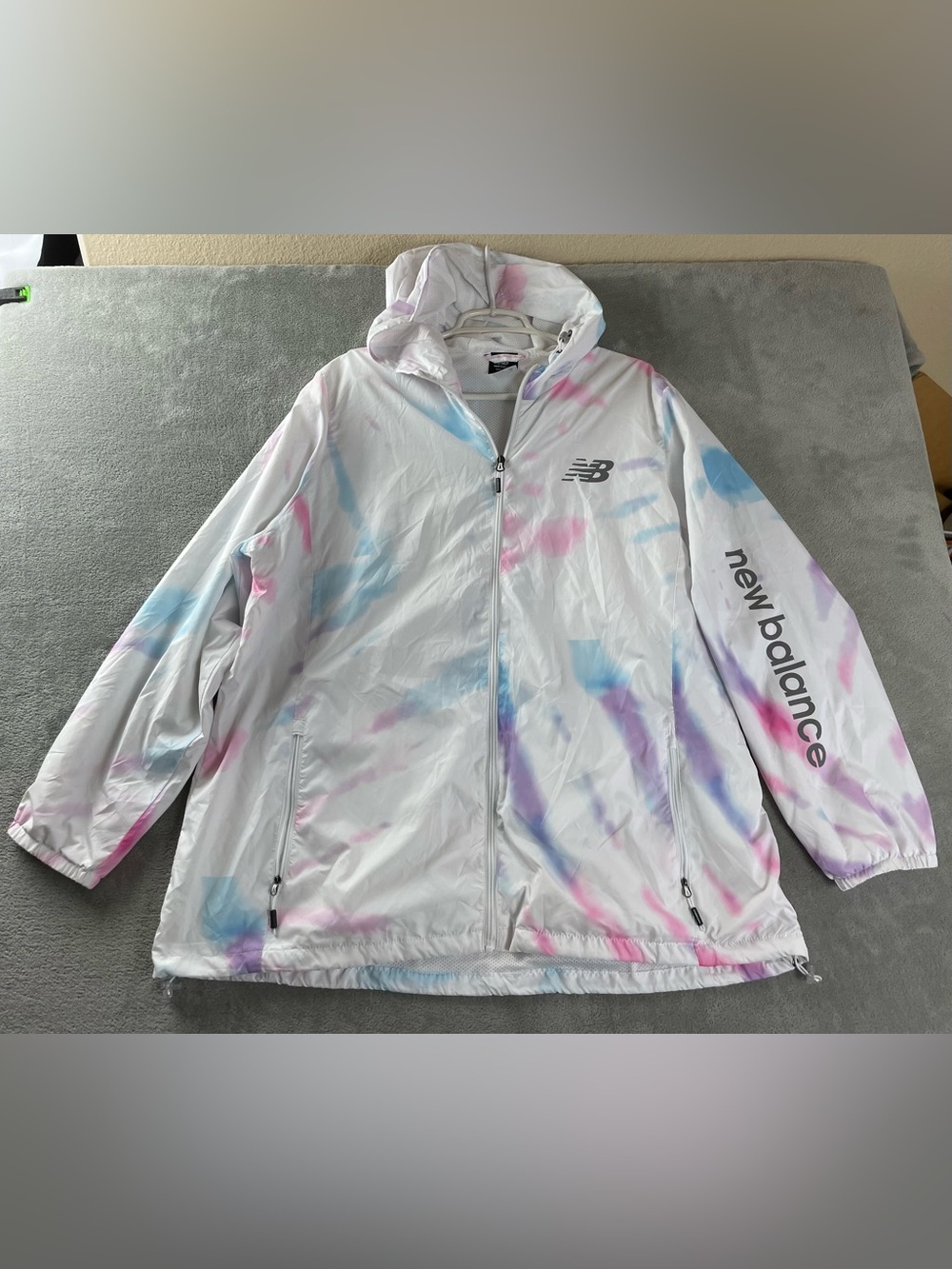 New Balance Women's 3X Full Zip Windbreaker Tie Dye Pink Blue White Reflective